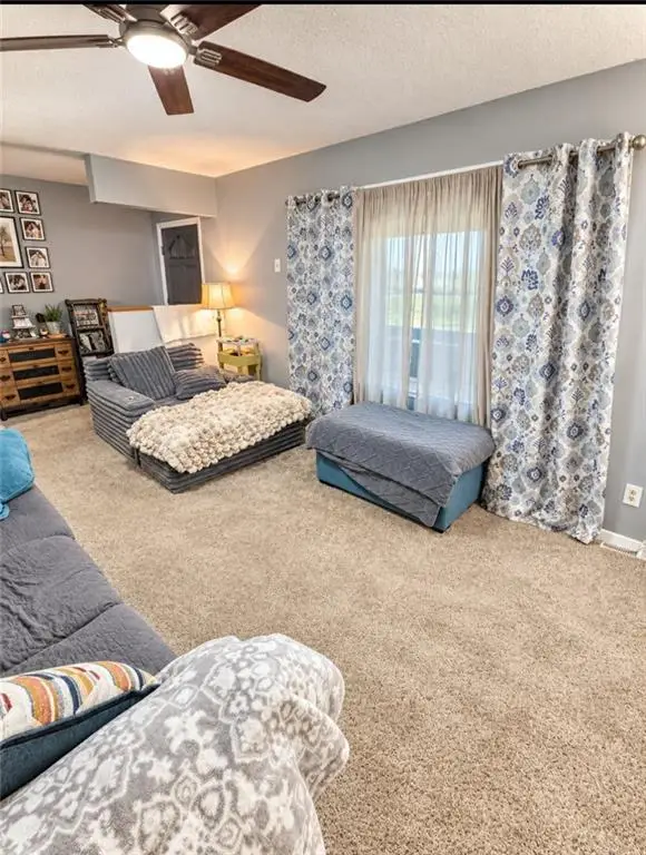 1950 Safari Drive, Saint Joseph, MO 64506 - #3