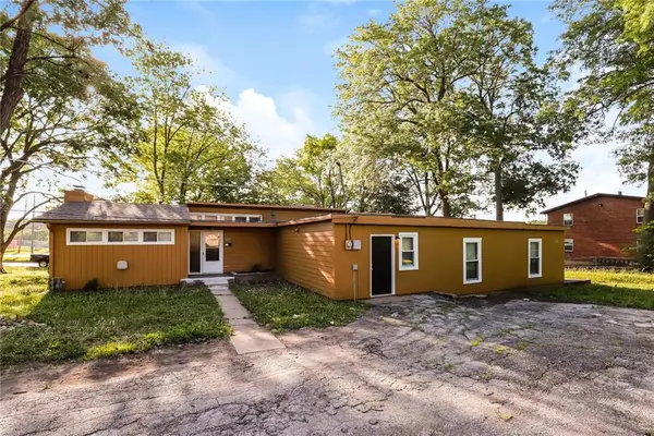 7415 W 61st Street, Mission, KS 66202