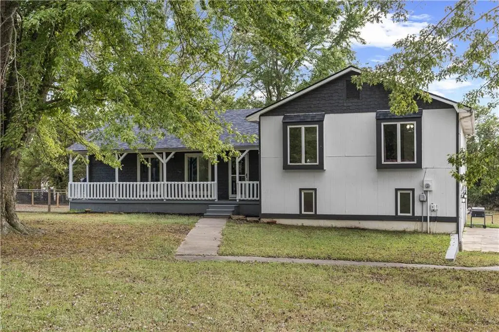 16372 S 1338 Road, Nevada, MO 64772 - #1