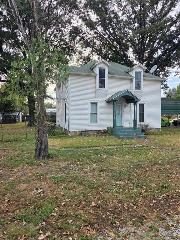 111 N 5th Street, Deepwater, MO 64740 - #1