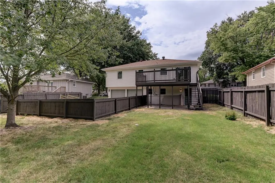 305 Sharon Drive, Lees Summit, MO 64063 - #2