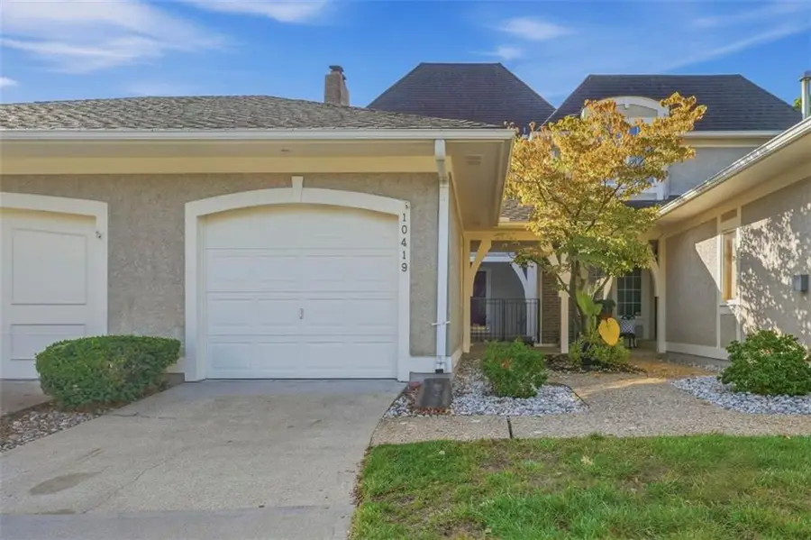 10419 Garnett Street, Overland Park, KS 66214 - #2