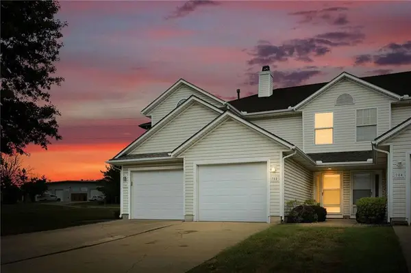 702 SE 13th Street, Lee's Summit, MO 64081