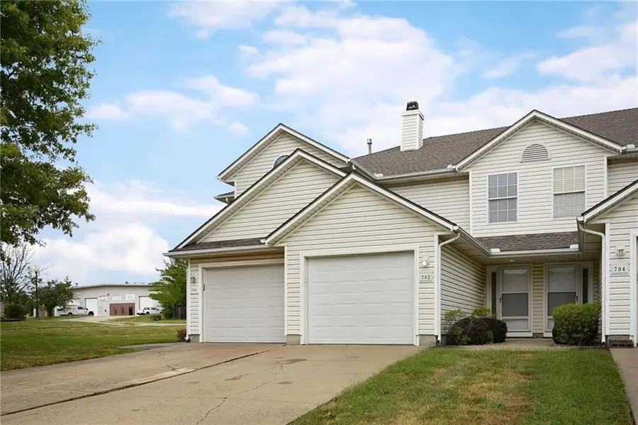 702 SE 13th Street, Lees Summit, MO 64081 - #3