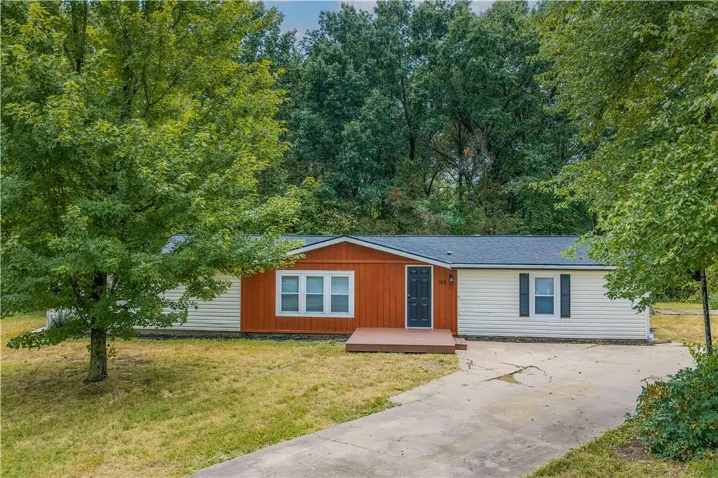 198 SE 51st Road, Warrensburg, MO 64093 - #1