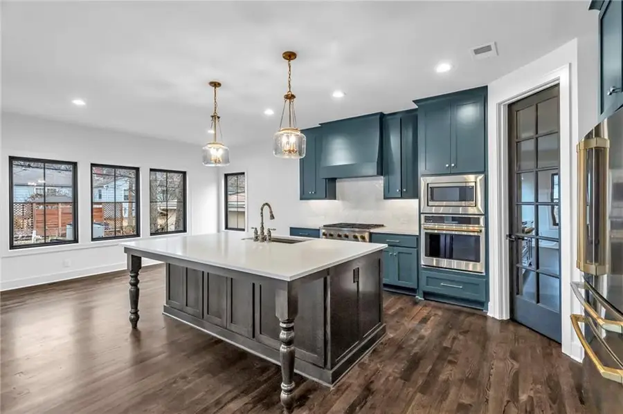 3119 W 72nd Terrace, Prairie Village, KS 66208 - #2