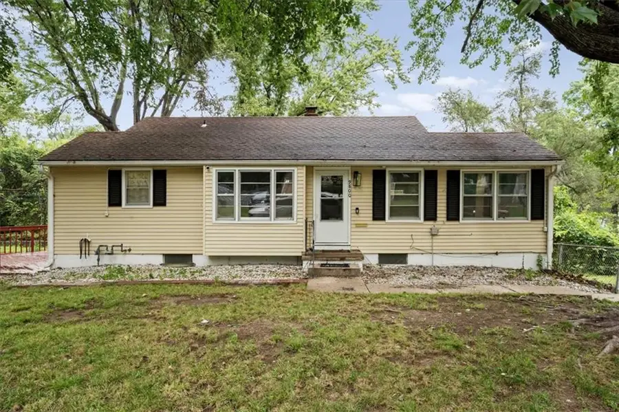 9800 Plymouth Lane, Raytown, MO 64133 - #2