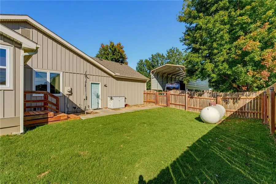 1185 E 1067 Road, Lawrence, KS 66047 - #2
