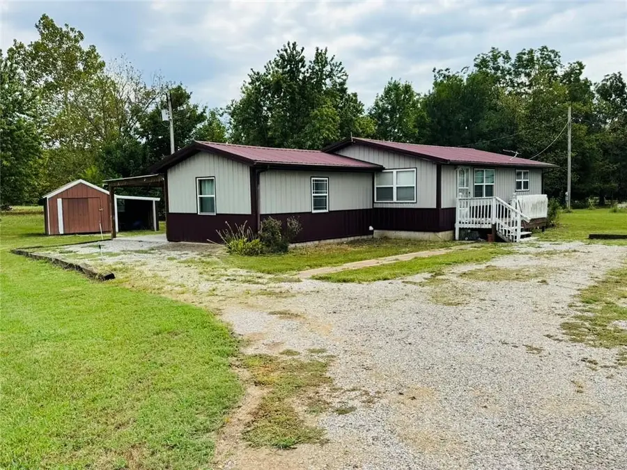 111 S 16th Street, Chetopa, KS 67336 - #3