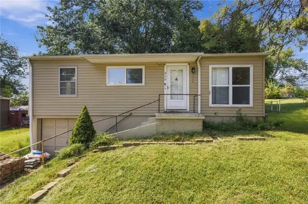 316 N Geronimo Drive, Independence, MO 64056
