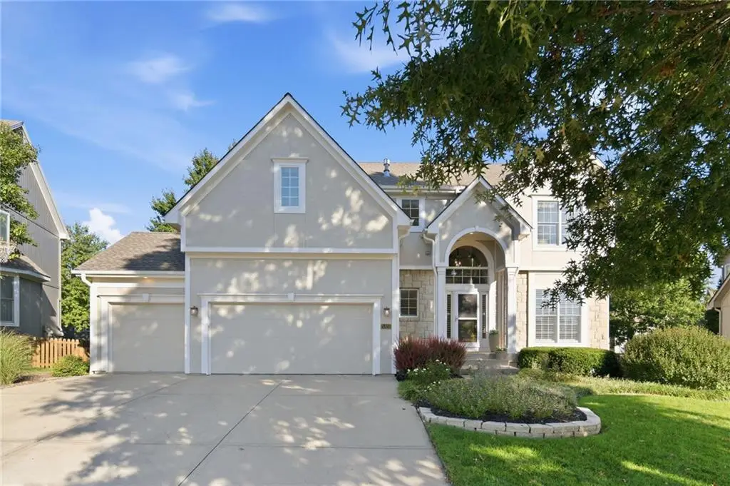 5320 W 160 Street, Overland Park, KS 66085 - #1