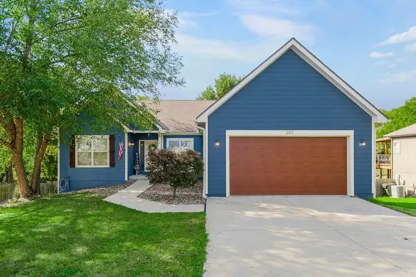 201 E Whispering Hills Boulevard, Lone Jack, MO 64070