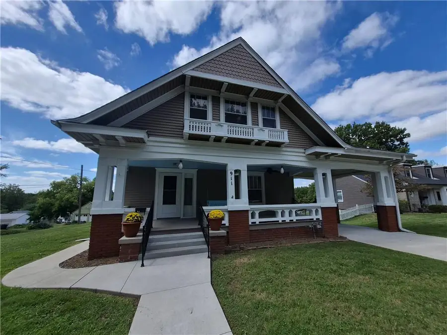 911 N Main Street, Carrollton, MO 64633 - #3