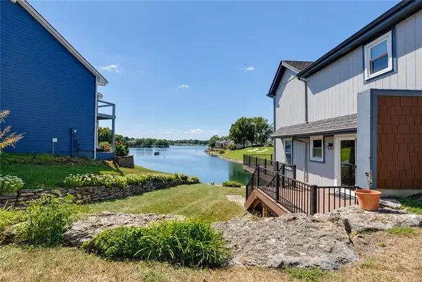 4808 NE Pebble Beach Street, Lee's Summit, MO 64064