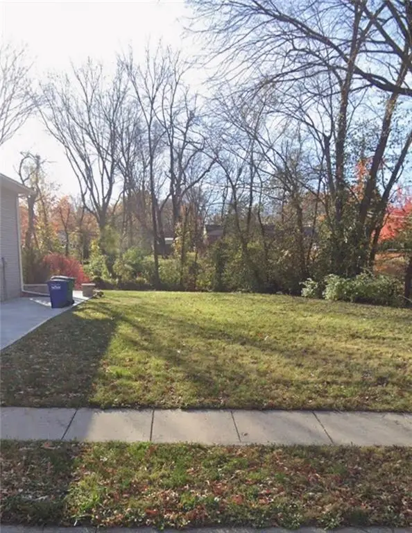 12-16 Wilson Road, Platte City, MO 64079
