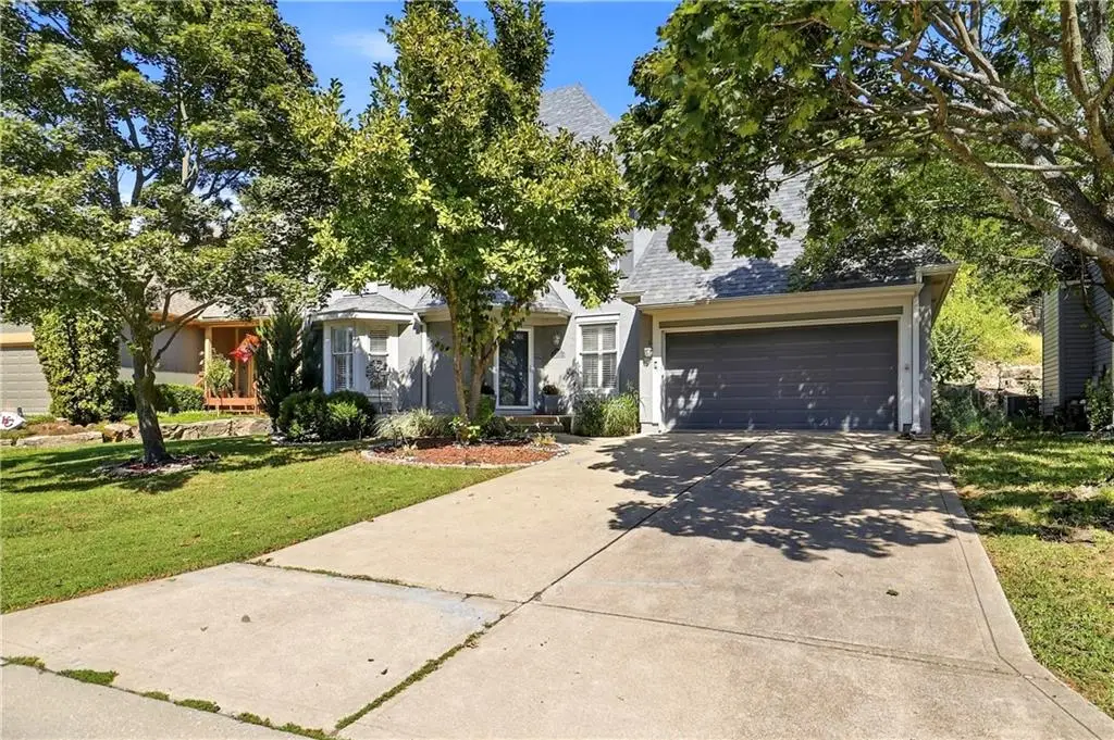 6355 Walker Street, Shawnee, KS 66218 - #1