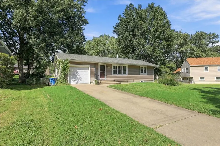 101 Avondale Street, Liberty, MO 64068 - #2
