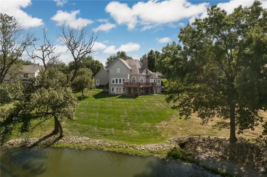 4603 S Lakewood Drive, Saint Joseph, MO 64506 - #3