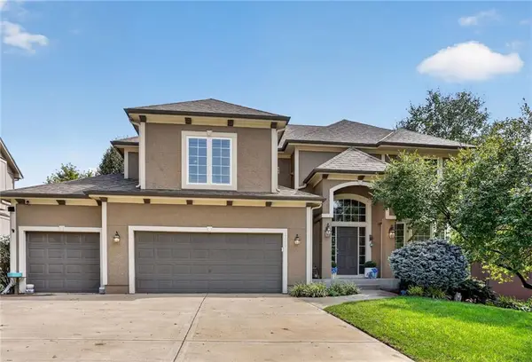 4425 Silverheel Street, Shawnee, KS 66226