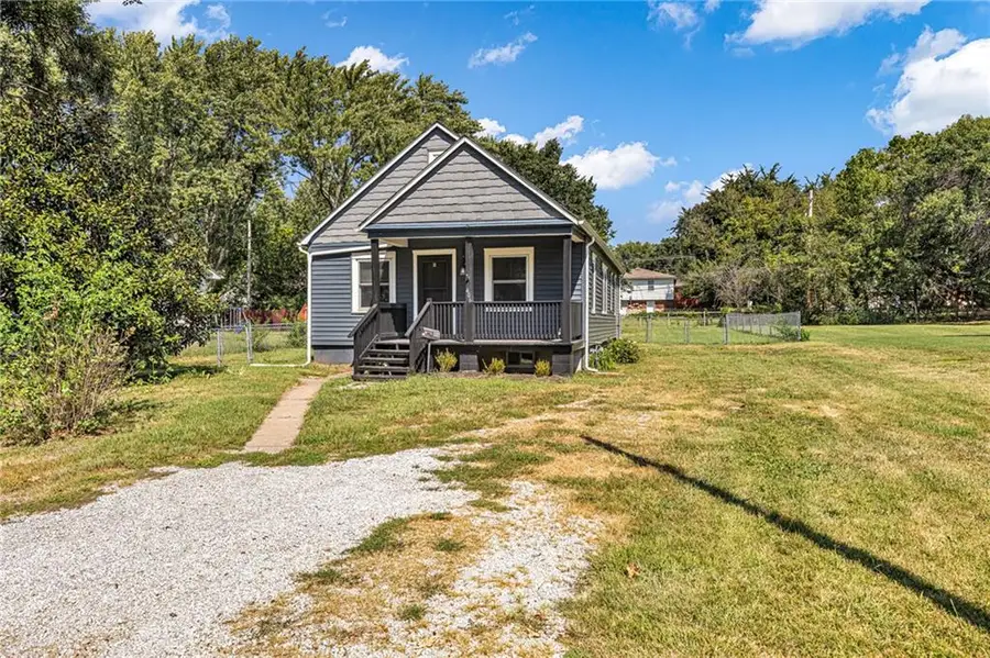 406 Forest Avenue, Lees Summit, MO 64063 - #2