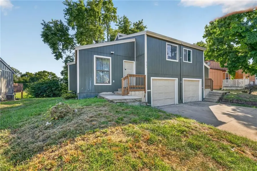 8484 Lane Drive, Raytown, MO 64138 - #2