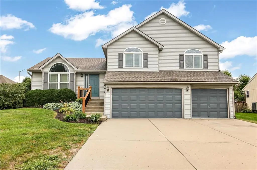 9015 N Essex Drive, Kansas City, MO 64156 - #1
