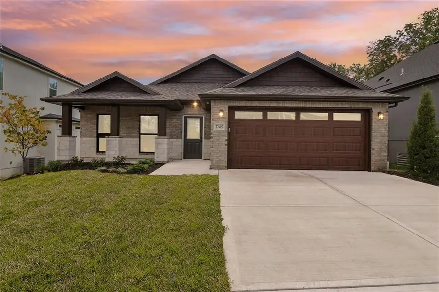 22695 W 87th Street, Lenexa, KS 66227 - #2