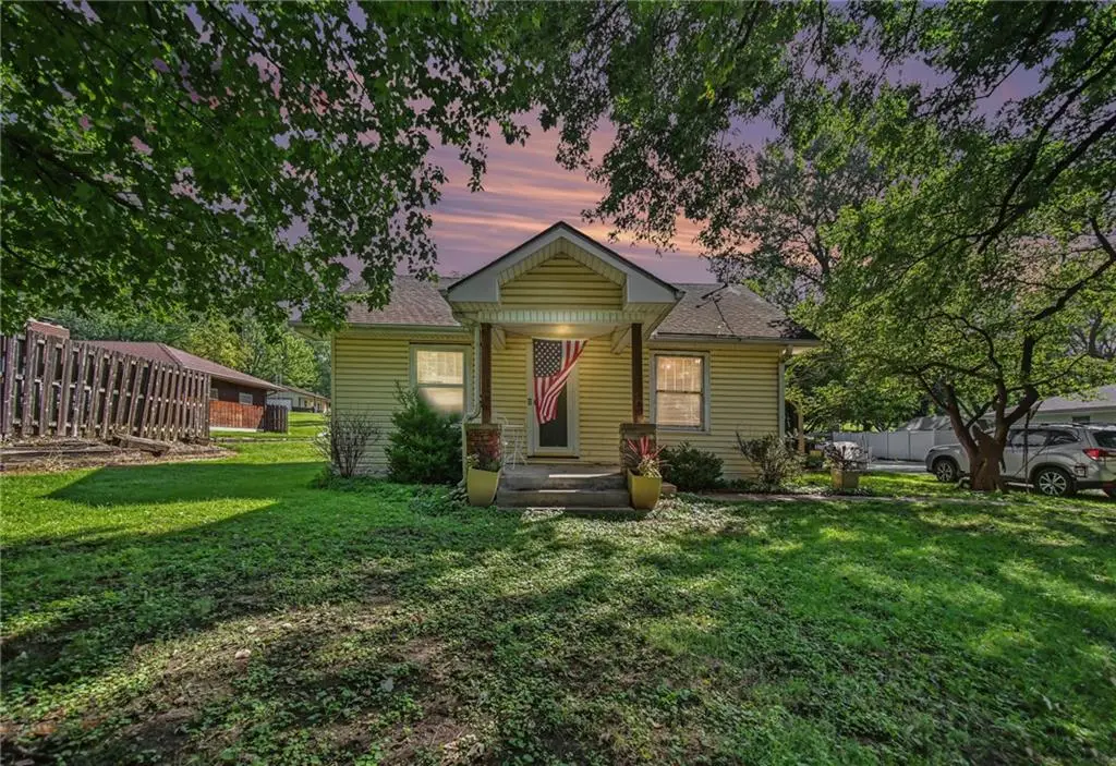 2913 S 40th Terrace, Saint Joseph, MO 64503 - #1