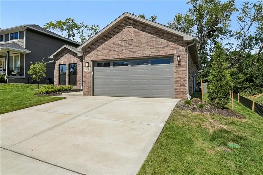 22692 W 87th Street, Lenexa, KS 66227 - #2