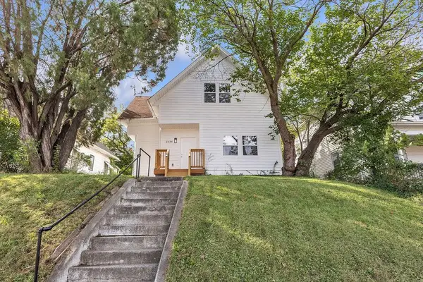 2634 Olive Street, St Joseph, MO 64507