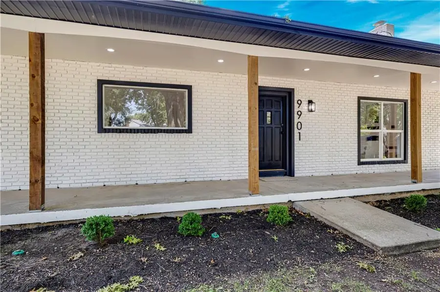 9901 Countryside Road, Lenexa, KS 66215 - #2