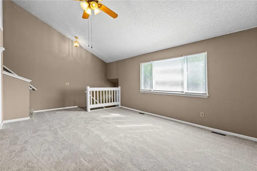1414 E Mart-way Circle #B, Olathe, KS 66061 - #3