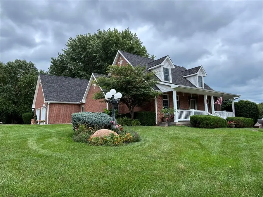 4201 Kensington Drive, Saint Joseph, MO 64506 - #2