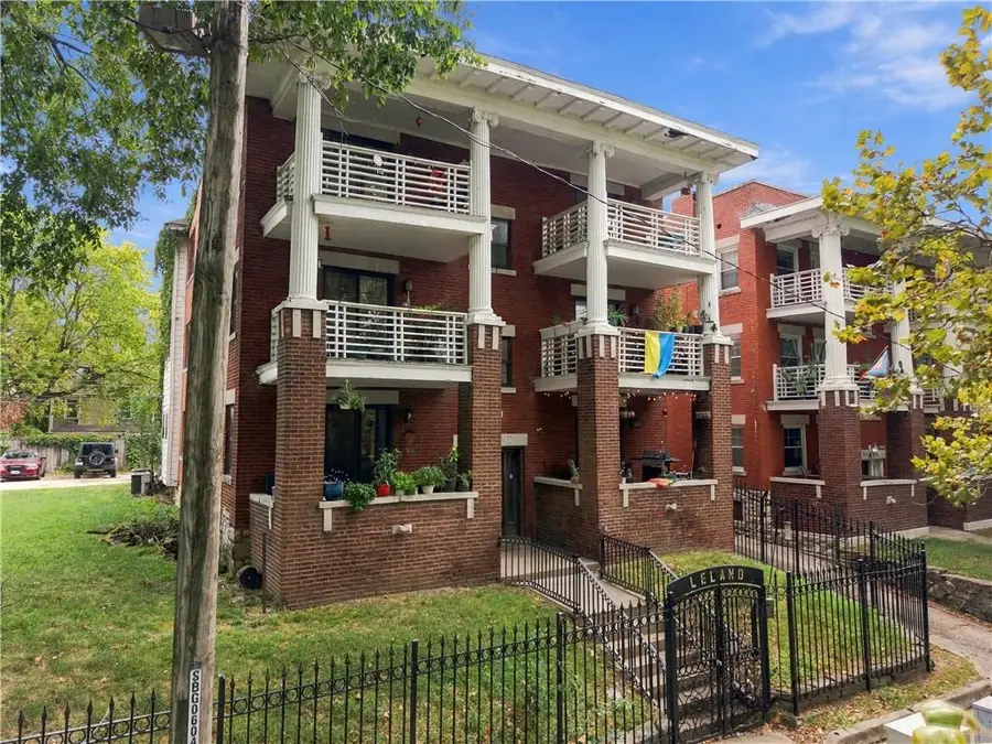 3813 Central Street, Kansas City, MO 64111 - #2