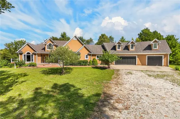 1401 Pinecrest Drive, Bethany, MO 64424