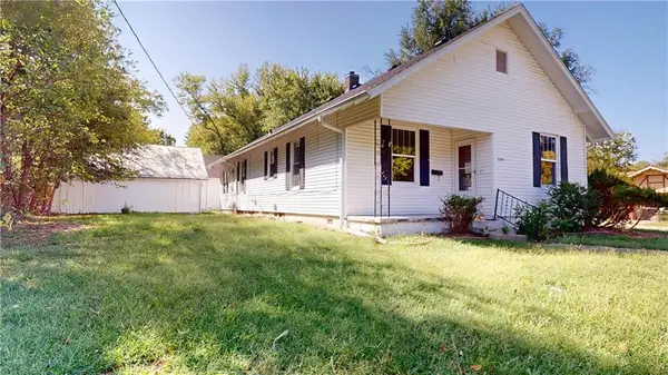 329 W Hunter Street, Nevada, MO 64772