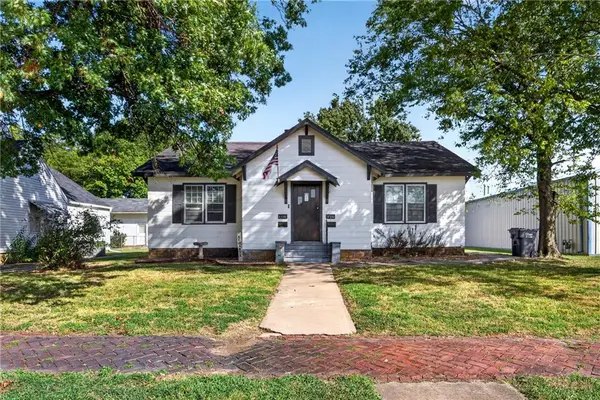 110 W Euclid Street, Pittsburg, KS 66762
