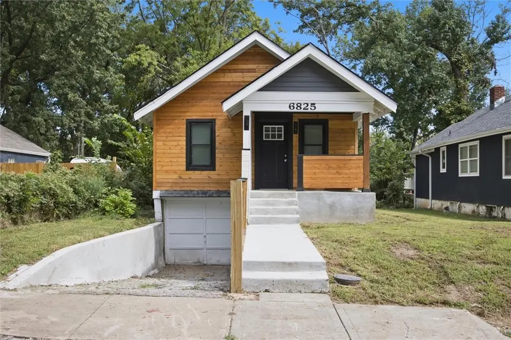 6825 S Benton Avenue, Kansas City, MO 64132 - #1