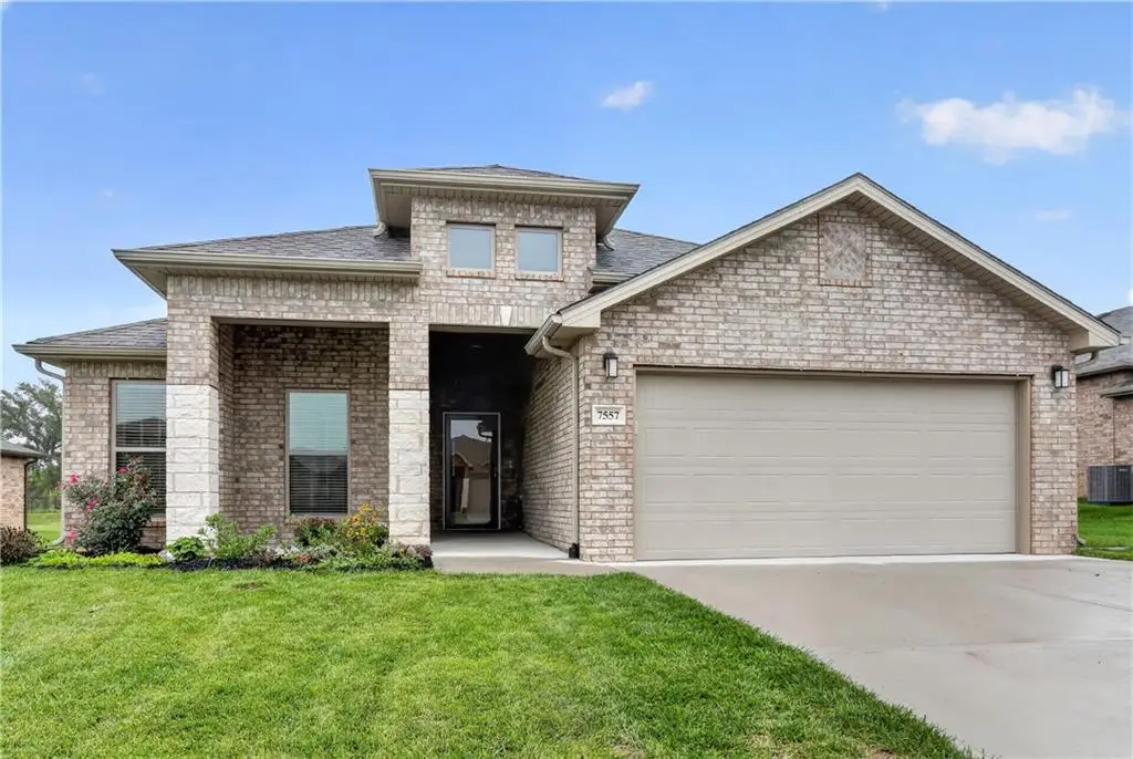 7557 Mccormick Drive, Shawnee, KS 66227 - #1