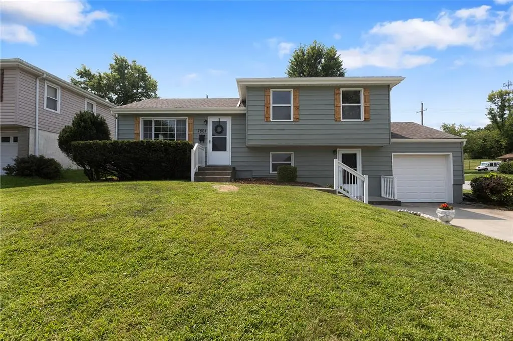 7801 NE San Rafael Drive, Kansas City, MO 64119 - #1