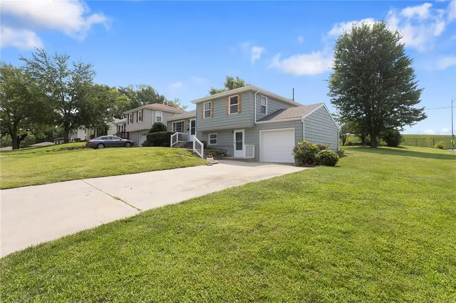 7801 NE San Rafael Drive, Kansas City, MO 64119 - #3