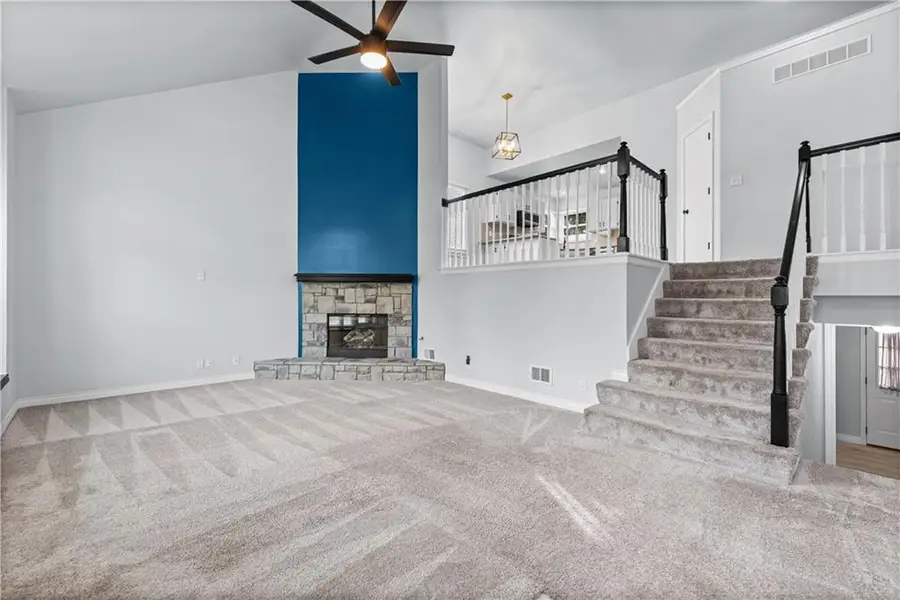 21415 W 52nd Street, Shawnee, KS 66218 - #3