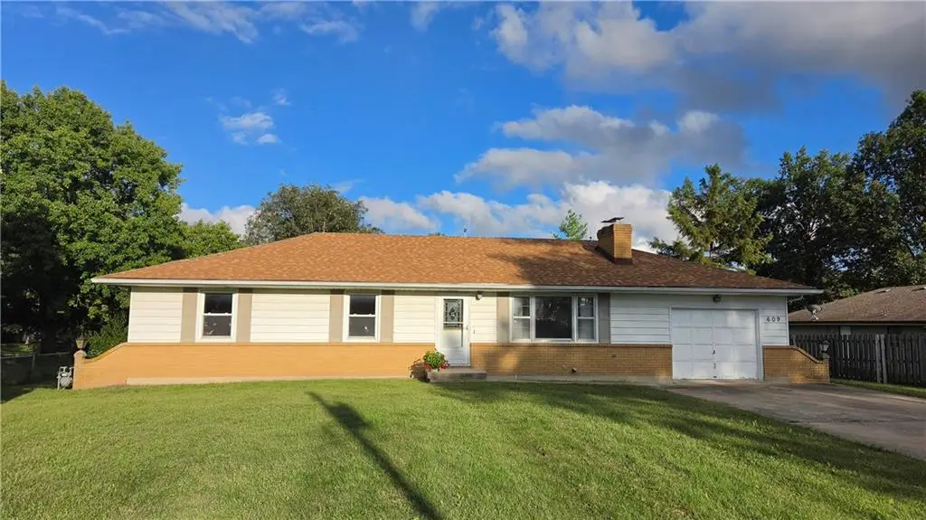609 Park Street, Lathrop, MO 64465 - #1