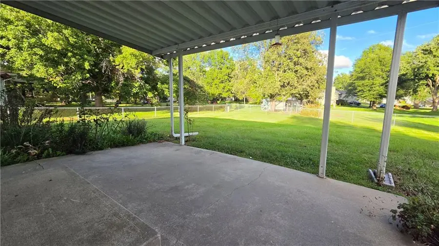 609 Park Street, Lathrop, MO 64465 - #2