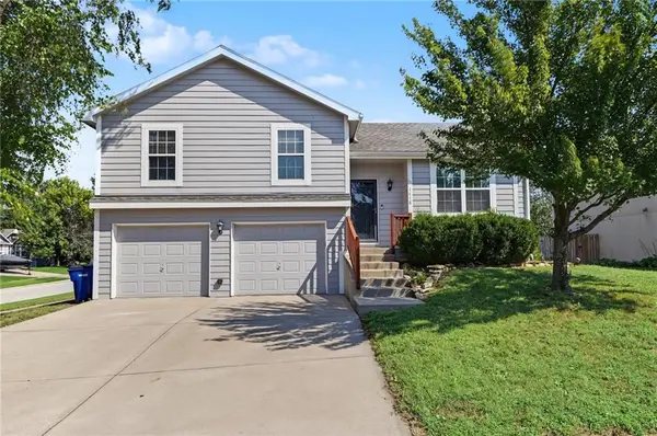 1418 Redwood Drive, Eudora, KS 66025