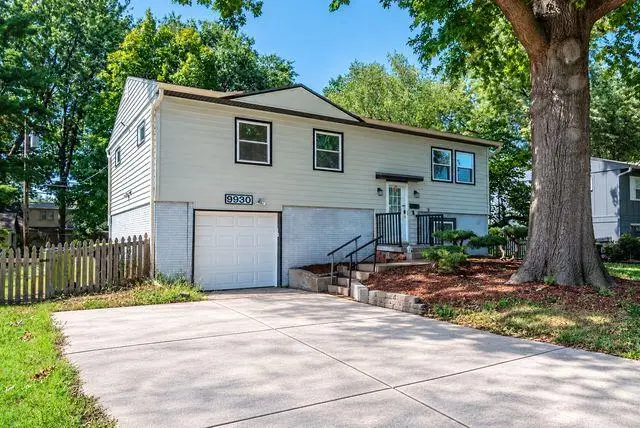 9930 England Drive, Overland Park, KS 66204 - #2
