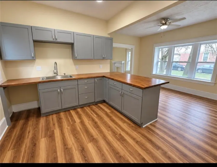 2018 35th Street, Kansas City, MO 64109 - #2