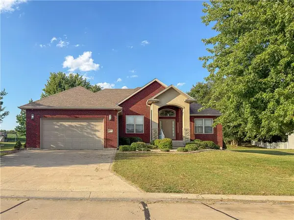 4010 E 32nd Street, Sedalia, MO 65301