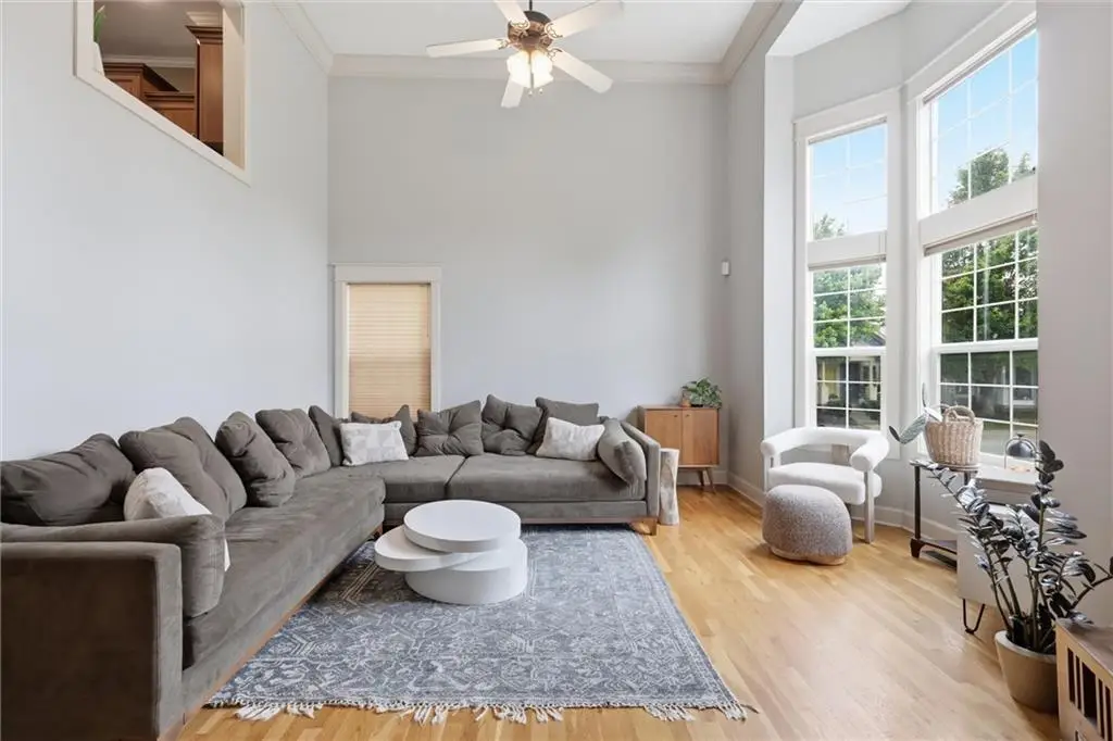 2901 Gentry Park Parkway, North Kansas City, MO 64116 - #1