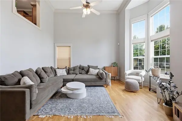 2901 Gentry Park Parkway, North Kansas City, MO 64116